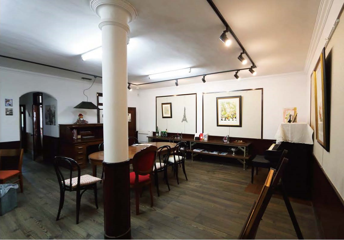 エントランスホール