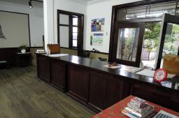 瀬戸内のロートレック美術館のエントランス