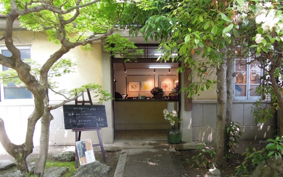 時折オープンするカフェ